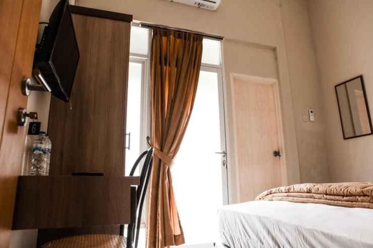 Comfy Homestay Джокьякарта Экстерьер фото