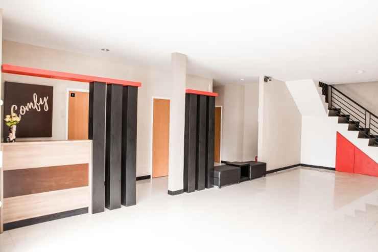 Comfy Homestay Джокьякарта Экстерьер фото