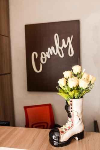 Comfy Homestay Джокьякарта Экстерьер фото